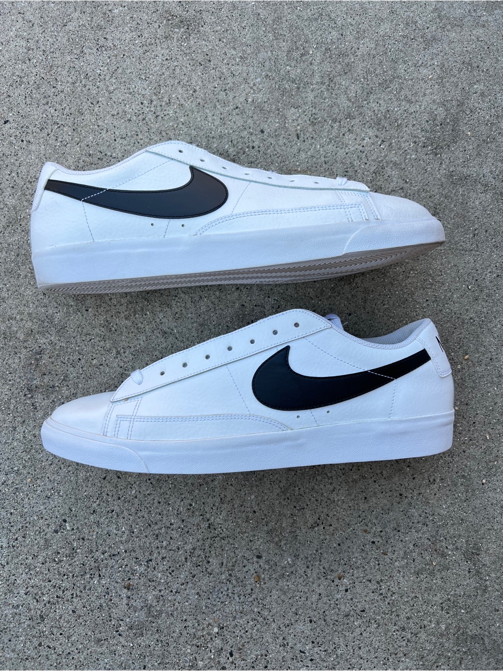 Nike Blazers Low Size 14